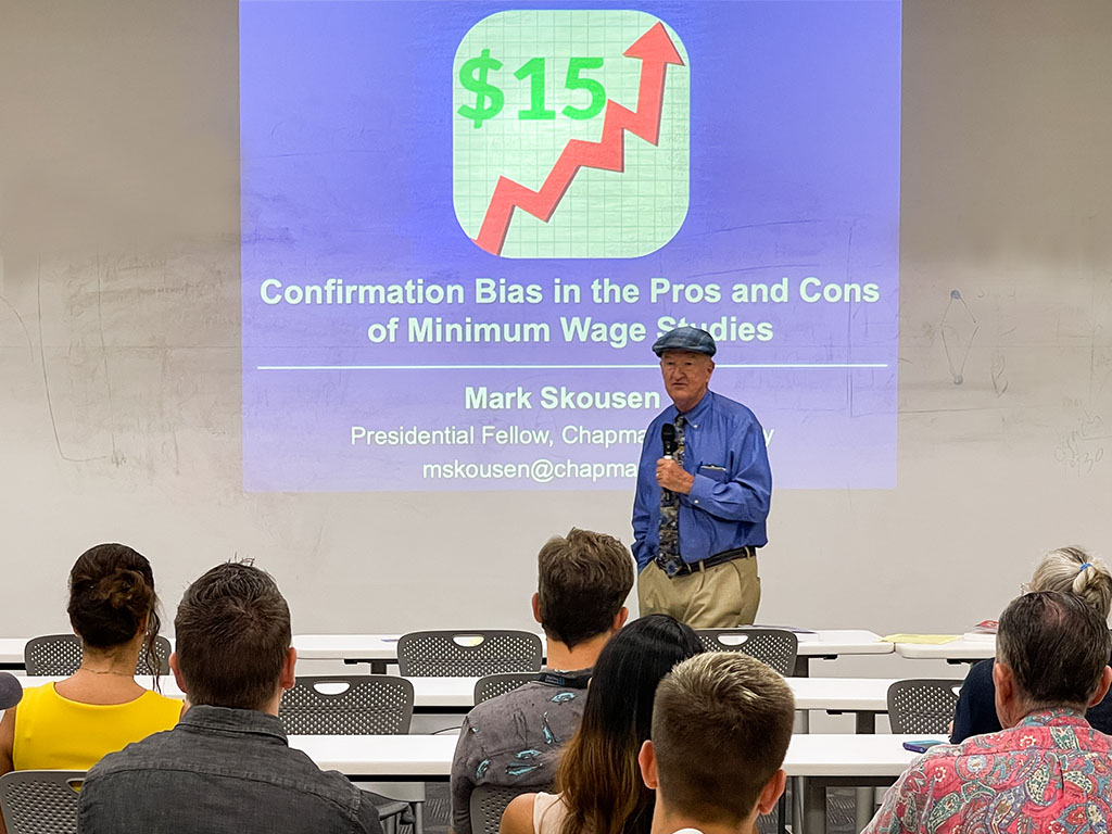 Mark Skousen presents at HPU's Aloha Tower Marketplace campus.