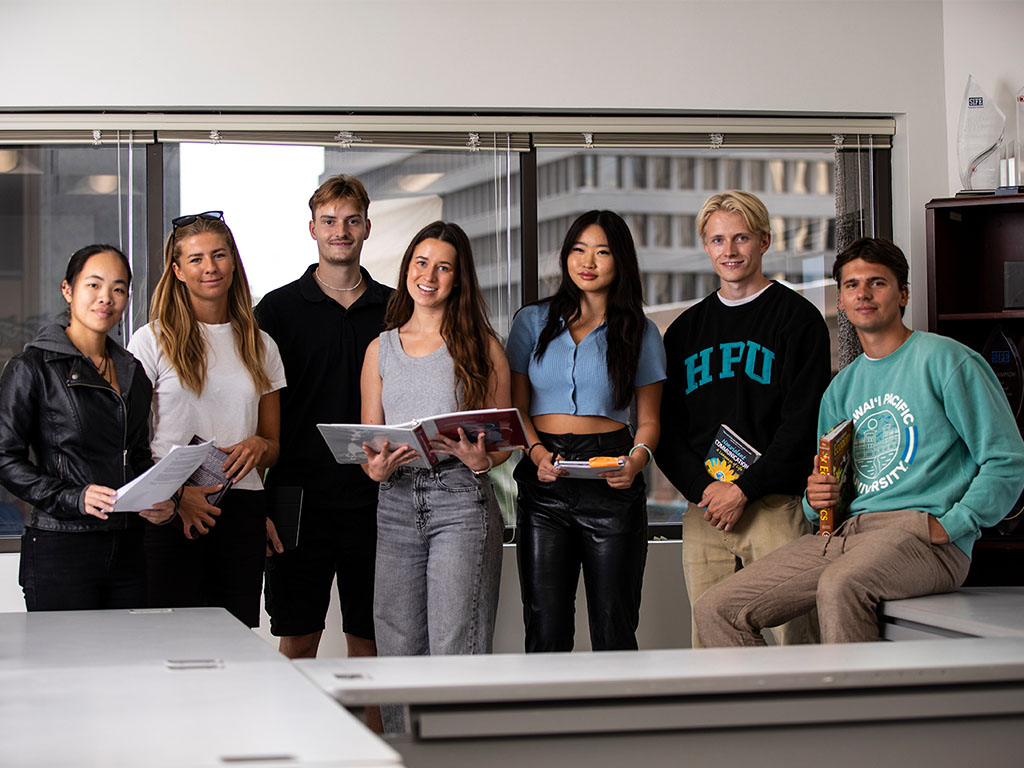 HPU students in the College of Business at Pioneer Plaza