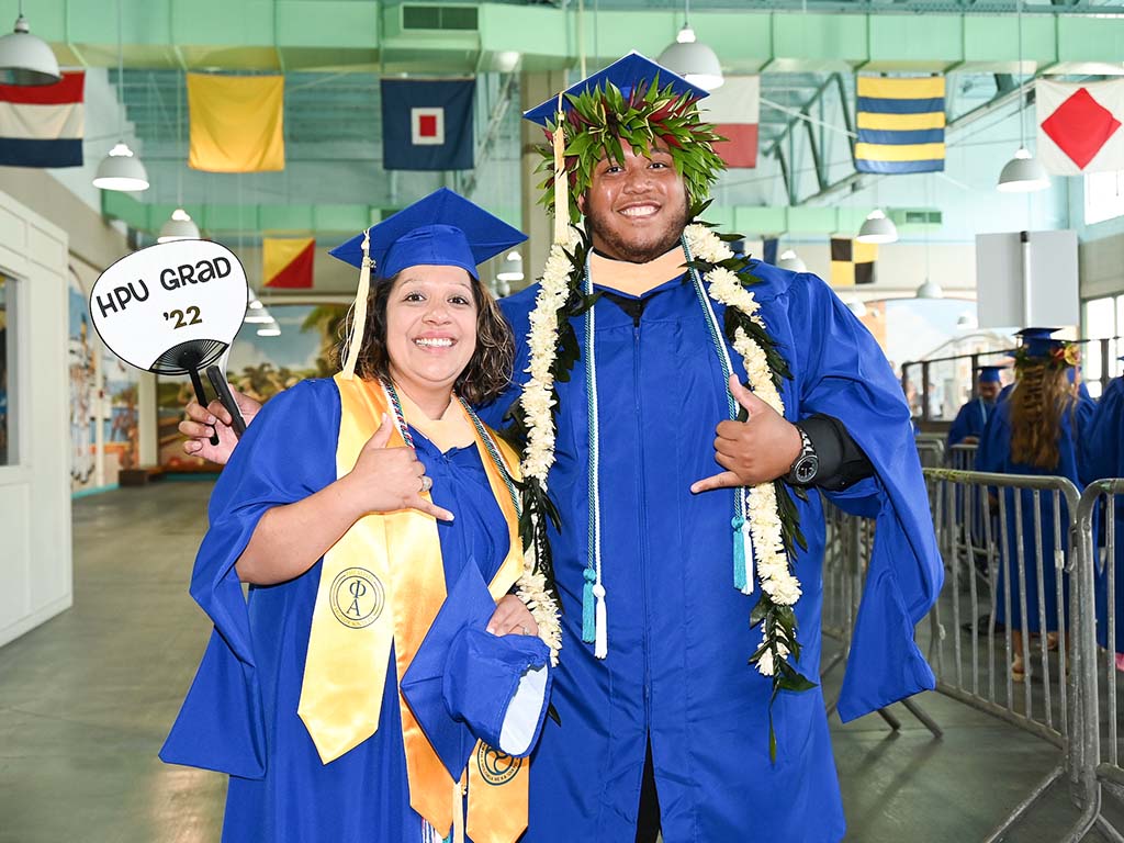 HPU students celebrate at graduation