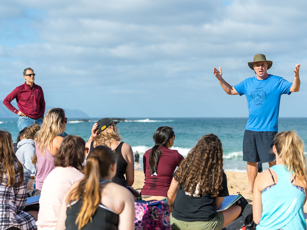 Professor Jon Davidann and Associate Professor Andrew Greene teach an honors course at Waimea Bay