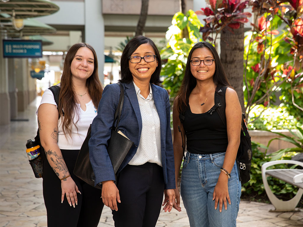 HPU students with HPU Dean of Students Marites McKee