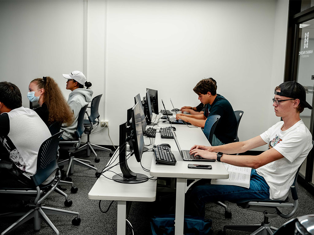 HPU students in a cybersecurity course at HPU