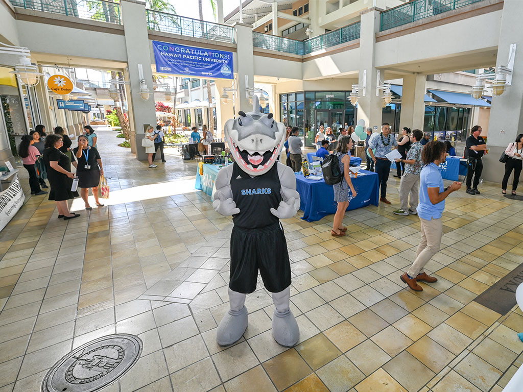 The celebration event Aloha Tower Marketplace included a group of distinguished vendors in attendance that included the Blue Zones Project, HMSA, Kaiser Permanente, and Biki