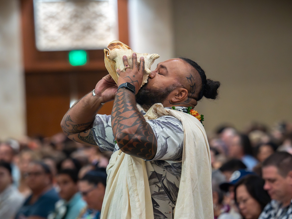 Kiliona Palauni performed the Oli Aloha
