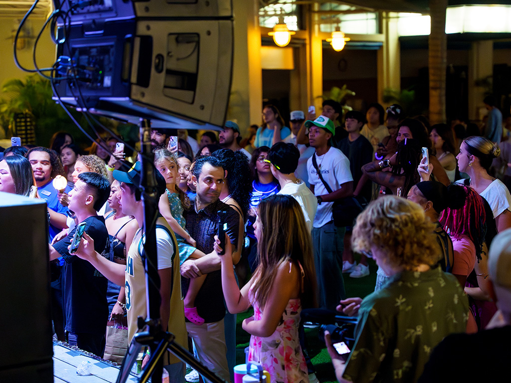 Attendees watched 8RO8 perform a set of fan favorites