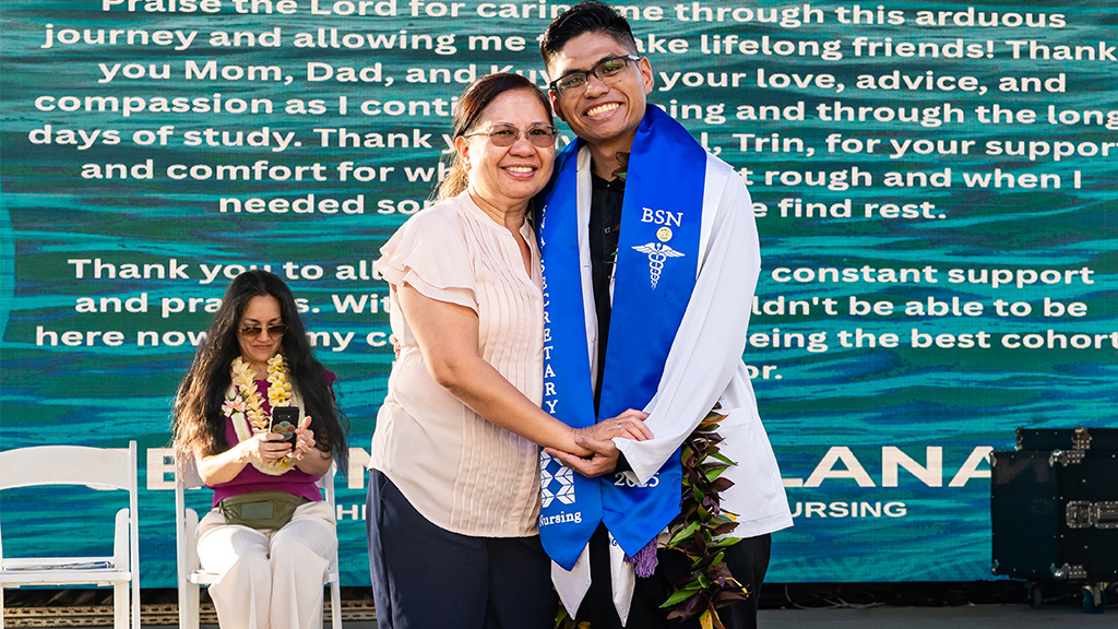 An HPU BSN student at the pinning and recognition ceremony