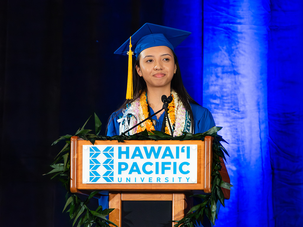 Undergraduate valedictory speaker Sophia Siangco