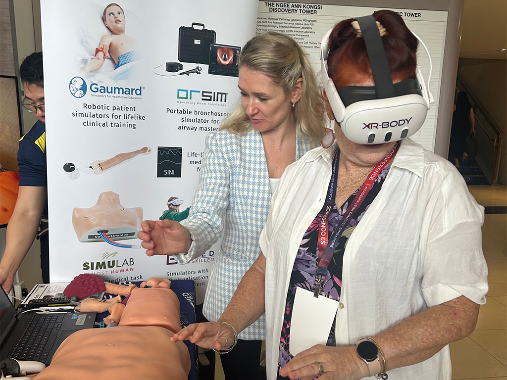 Michelle Higgins, DNP, RN, taking part in a virtual reality demo