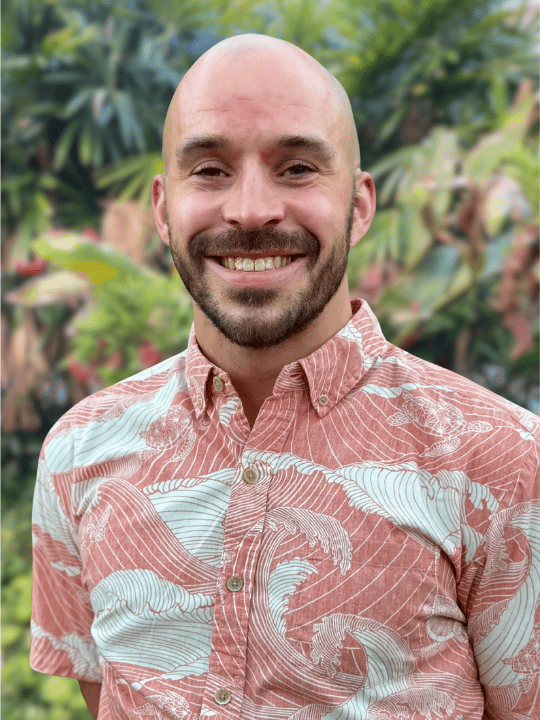 Daniel Crusoe Headshot